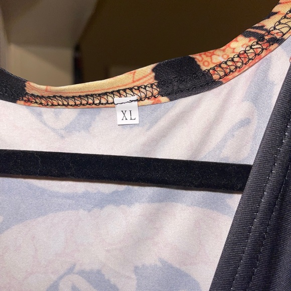 VersaceSTYLE print, couldn’t find exact picture online, Wrap maxi-dress - Picture 4 of 4